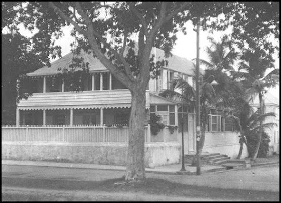 The photo below, from the 1940s, shows George Bennett-Bryson’s home at the top of St.
